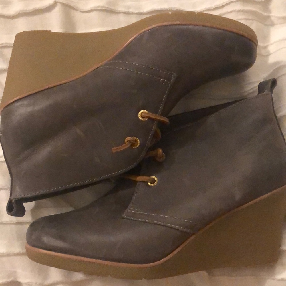 Sperry Leather Wedges size 9